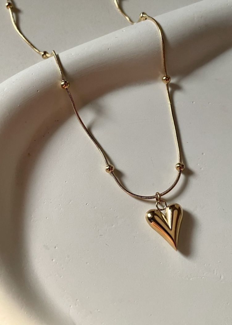 Stainless steel heart shaped necklace