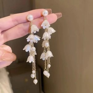 img_4863 Crystal Flowers Dangle Earrings