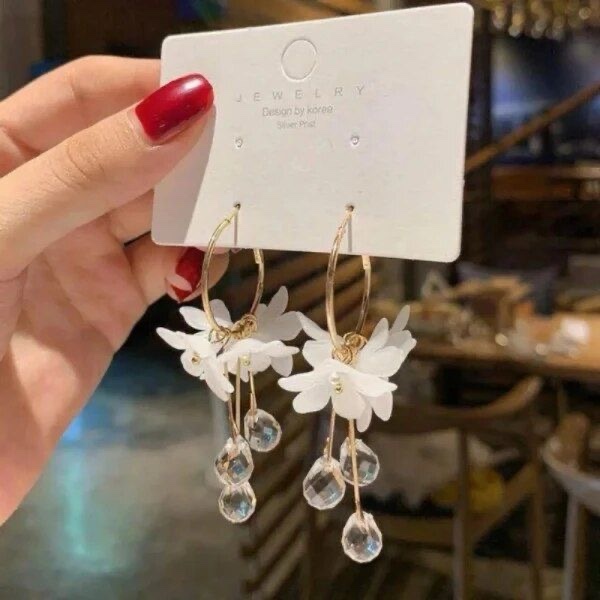 White Flower Crystal Earrings
